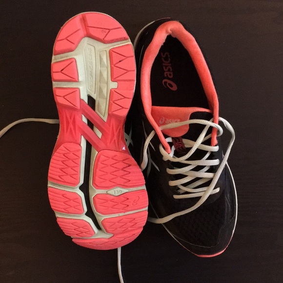 Asics Shoes - Asics Women’s tennis shoes